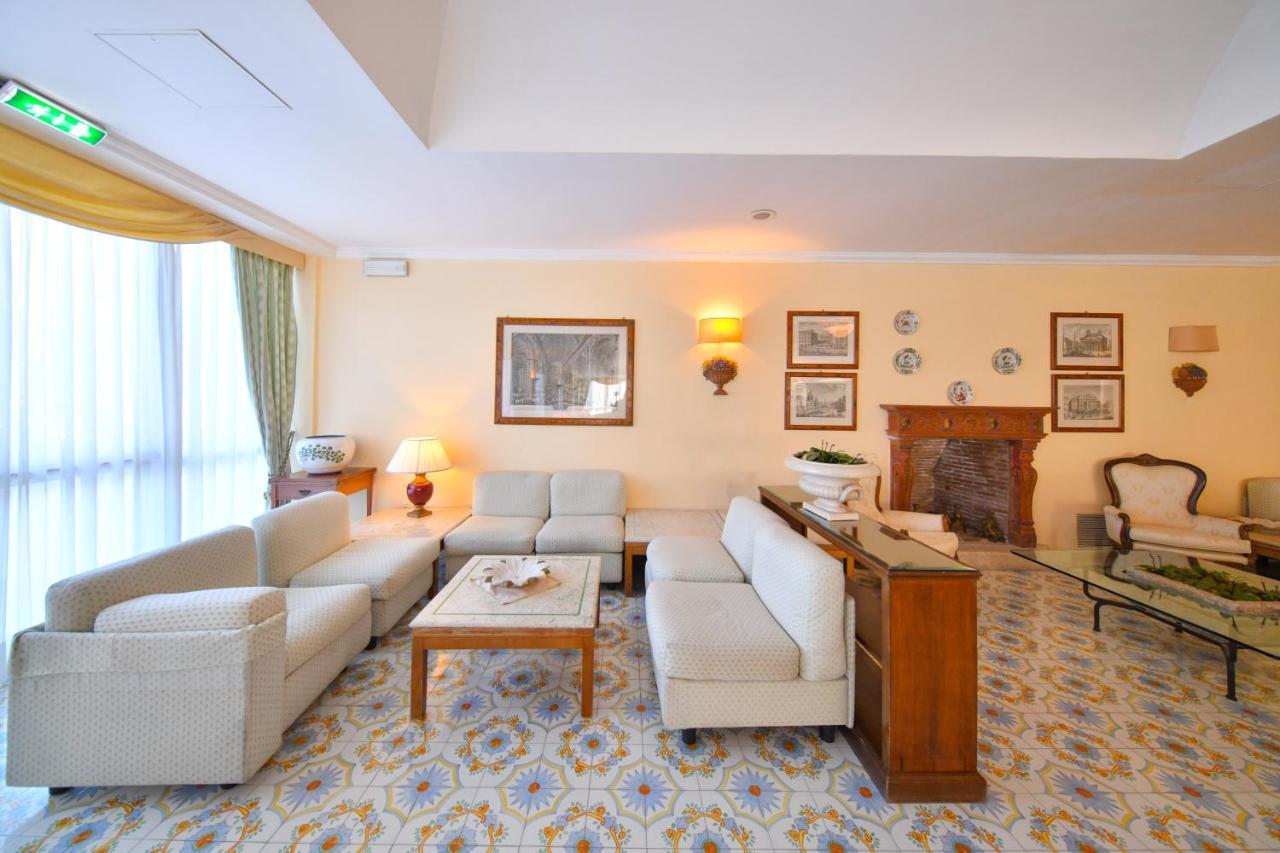 Grand Terme Di Augusto Hotel