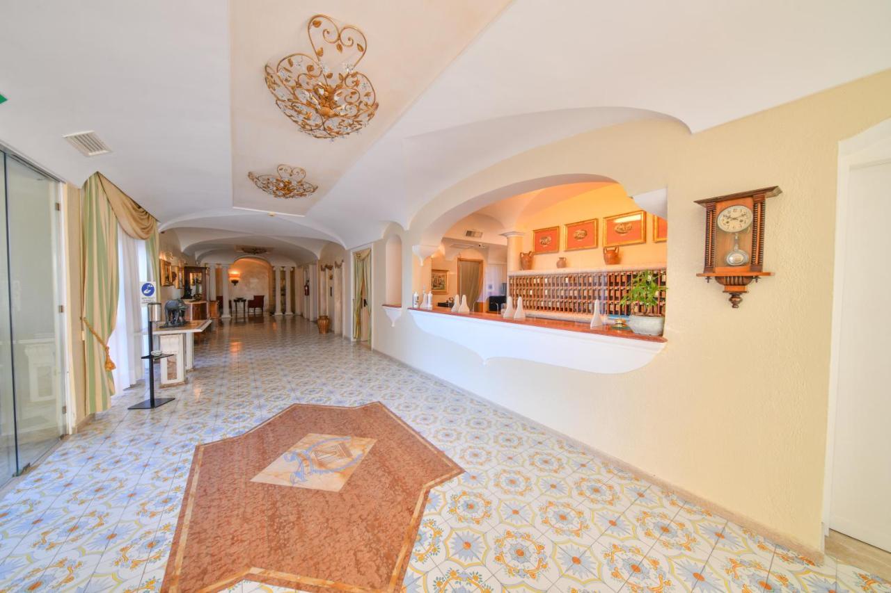 Hotel Grand Terme Di Augusto 5*
