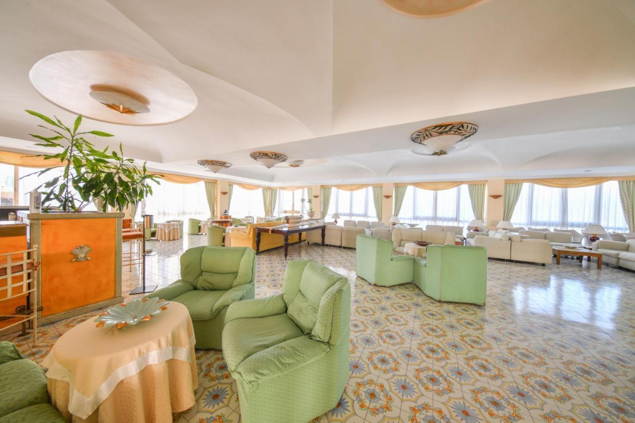 Grand Terme Di Augusto Hotel 5*