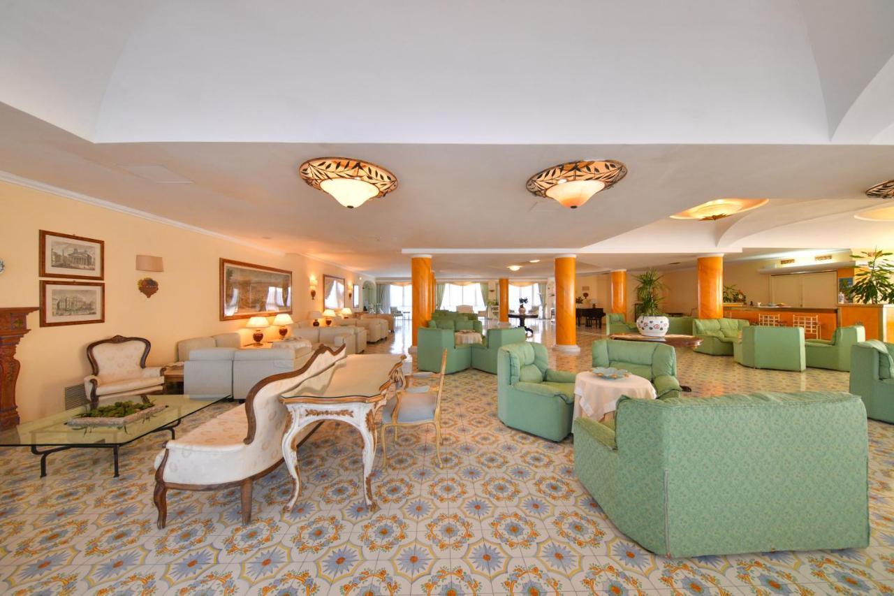 Grand Terme Di Augusto Hotel 5*